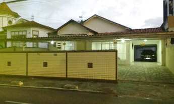 Imagem 5: Exc: Casa em frente à Praça Independência 3Qtos 2Suítes wcs copa coz dce 8 vagas garagem