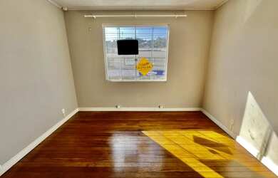 Imagem 4: Sala comercial com 50m² no segundo piso, localizada na principal rua do bairro Garcia, em