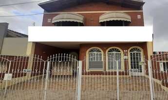 Imagem: Sobrado para aluguel tem 350 metros quadrados