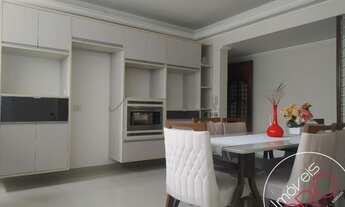 Imagem 3: 300m² com 4 dormitórios sendo 2 suítes e 3 vagas no Jardins