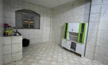 Imagem 7: Brazil Imobiliária - Vende sobrado com 4 moradias na Quadra 313 da Santa Maria