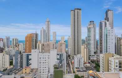 Imagem 5: Apartamento em Balneário Camboriú com 226m² com 4 suítes, andar alto e vista para o mar!