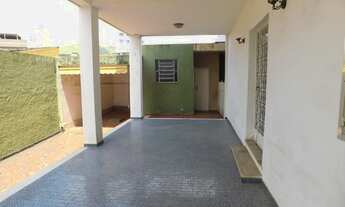 Imagem 3: Casa duplex para aluguel e venda possui 224 m2 com 4 quartos em Centro - Nova Iguaçu - RJ