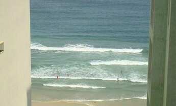 Imagem 2: Apartamento à venda na praia das Pitangueiras em Guarujá - Frente ao Mar - 110 metros útei