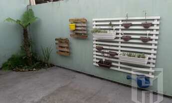 Imagem 4: PALHOçA - Casa Padrão - Madri