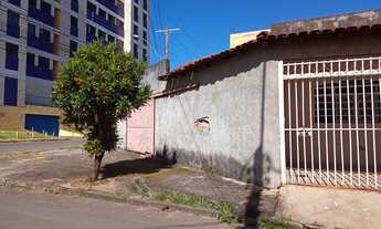 Imagem: Qr 408 lotao esquina 193 mts c/casa 03 qts