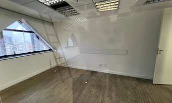 Imagem 3: Andar/laje corporativa para aluguel possui 310 metros quadrados com 7 quartos