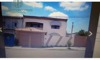 Imagem: Belo sobrado em Tremembé