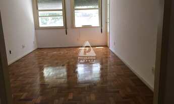 Imagem 2: Excelente apartamento 3 quartos com 1 suíte no Flamengo