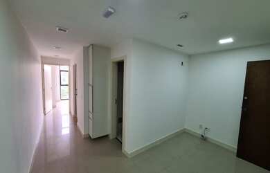 Imagem 7: SHLS 716 - CENTRO CLINICO SUL - LOCAÇÃO SALA COM BANHEIRO - 40m²