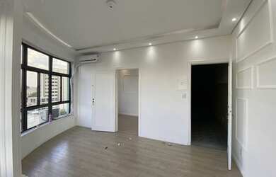 Imagem 5: Escritório com 4 salas, 1 vaga e 3 ar-condicionados split - todo lindo - Centro - Santos