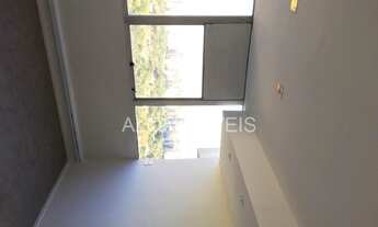 Imagem 6: Prédio do lado da estação linha marela, Fradique Coutinho cinco minutos da Av Paulista. Es