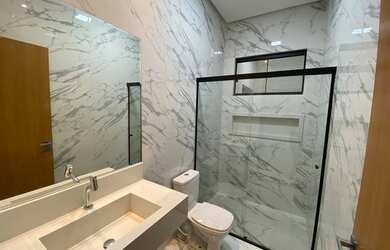 Imagem 2: Casa de Rua - Casa 3 quartos, sendo 1 suíte