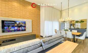 Imagem: Casa térrea de alto padrão recém construída