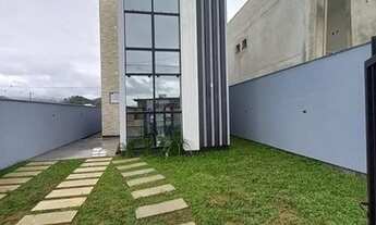 Imagem: Imóvel com dois pisos e duas suítes em