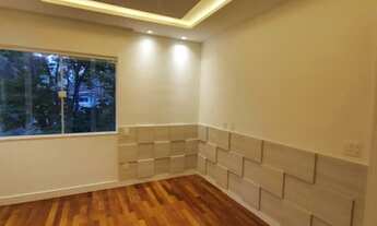 Imagem 3: Casa de condomínio para venda possui 234 metros quadrados com 3 quartos