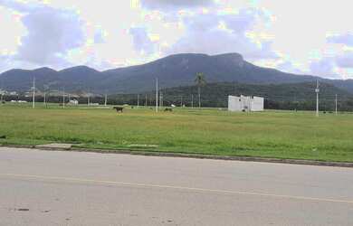 Imagem 6: Lote empresarial frente Avenida das Universidades no Aeropark