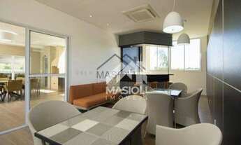 Imagem 3: Terreno raro com privacidade total, vista aberta e opção para construir 3 pavimentos!