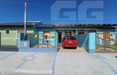 Imagem 2: Casa 2 dormitórios para Venda em Cidreira, CENTRO, 2 dormitórios, 1 banheiro, 1 vaga