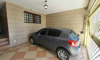 Imagem 3: Sobrado para venda possui 241 metros quadrados com 3 quartos em Jardim Pinhal - Guarulhos