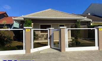 Imagem 2: LINDA CASA COM 03 DORMITÓRIOS MOBILIADA COM QUIOSQUE E PISCINA EM NOVA TRAMANDAÍ