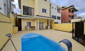 Imagem 4: Casa de condomínio sobrado para venda possui 280 metros quadrados com 4 quartos