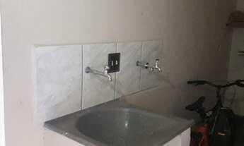 Imagem 5: Casa com 1 dormitório para alugar, por R$ 800/mês - Parque São Francisco - Itatiba/SP