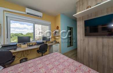 Imagem 6: Apartamento para venda tem 80 metros quadrados com 3 quartos em Jardim Carvalho - Porto Al