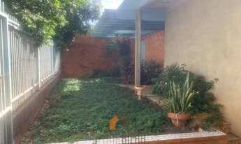 Imagem 4: Casa com 3 quartos - Bairro Chácaras Pietraróia em Londrina