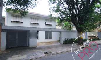 Imagem: Casa em um grande terreno, com ótimo espaço