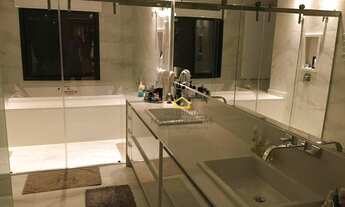 Imagem 7: Maravilhosa casa com 4 suítes e 6 vagas no Saint Patrick