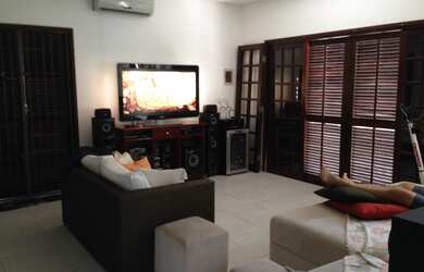 Imagem 2: Casa para venda com 230 metros quadrados com 3 quartos em Flórida - Praia Grande - SP