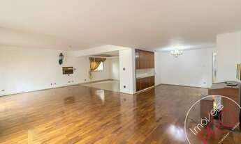 Imagem 2: 300m² com 4 dormitórios sendo 2 suítes e 3 vagas no Jardins