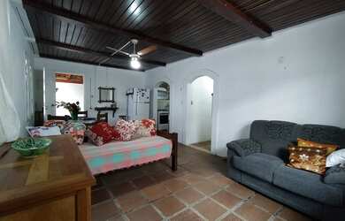 Imagem 2: Casa na praia, acesso pavimentado - lote inteiro - próximo ao mar - Itanhaém/Sp