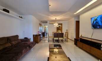 Imagem 2: Apartamento para venda com 157 metros quadrados com 4 quartos