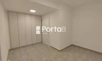 Imagem 4: Cobertura de alto padrão com piscina privativa e área de lazer completa no coração de Rio