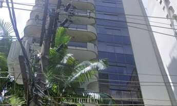 Imagem 2: Apartamento para venda tem 642 metros quadrados com 3 quartos (*PARA REFORMAR*