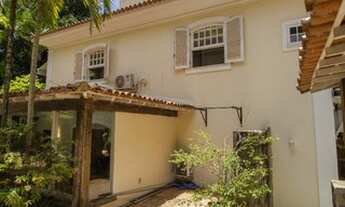 Imagem 7: Espetacular casa no bucolico bairro do Humaita, com 1640M2