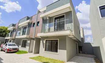 Imagem: Sobrado à venda no bairro Hauer - Curitiba/PR