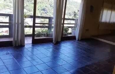 Imagem 4: Casa para venda com 571 metros quadrados com 3 quartos em Centro - Petrópolis - RJ