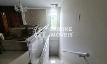 Imagem 2: Casa, totalmente reformada. Em formato assobradado (toda a casa fica no 1º andar e garagem