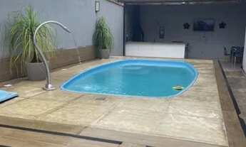 Imagem: Casa com piscina