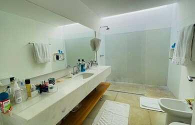 Imagem 6: Projeto Márcio Kogan Villas do Lago com 4 suítes