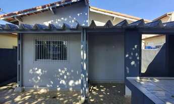 Imagem 2: Casa para aluguel e venda possui 120000 metros quadrados com 3 quartos