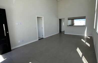 Imagem 2: BELÍSSIMA CASA NO QUINTAS DA BARRA