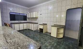 Imagem 7: Casa para aluguel tem 385 metros quadrados com 3 quartos em São Roque - Cuiabá - MT