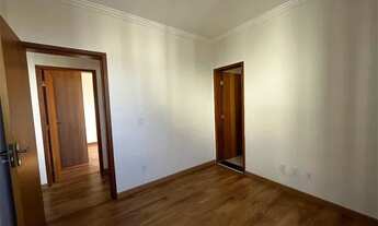 Imagem 4: Apartamento de dois quartos sendo uma suíte, com planejados e vaga de garagem no Santa Hel