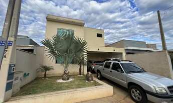 Imagem 2: Casa em condomínio fechado