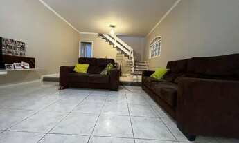 Imagem 3: Casa - Bosque dos Eucaliptos - 3 Dormitórios - 196m²