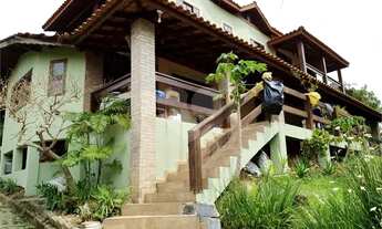 Imagem 2: Casa com 3 três dormitórios sendo 2 duas suítes em Condomínio Fechado Jardim Lago da Canta